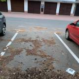 Zaśmiecony i zabrudzony parking Tychy ul.  Tołstoja<span class="fix-status status-3">Ukończony</span>