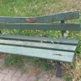 Zgłoszenie uszkodzenia trzech ławek, przy ul. Wł. Hańczy 35 (chodnik przy parkingu )<span class="fix-status status-2">Przyjęte</span>