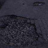 Dziury w drodze Husarii 1-3<span class="fix-status status-6">Poza uprawnieniami</span>