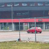 Porozrzucane śmieci wzdłuż ogrodzenia stadionu Tychy ul. Edukacji<span class="fix-status status-2">Przyjęte</span>