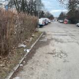 Porozrzucane śmieci wzdłuż parkingu Tychy pływalnia ul. Edukacji<span class="fix-status status-2">Przyjęte</span>