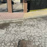 dziura w jezdni<span class="fix-status status-3">Ukończony</span>