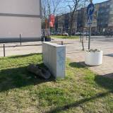 Zalegający od lat element betonowy za tablicami elektrycznymi Tychy ul. Grota-Roweckiego<span class="fix-status status-2">Przyjęte</span>