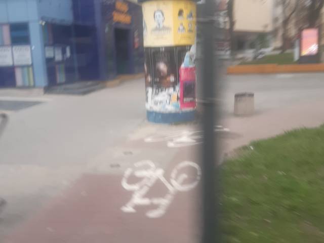 Przestawienie kosza ulicznego