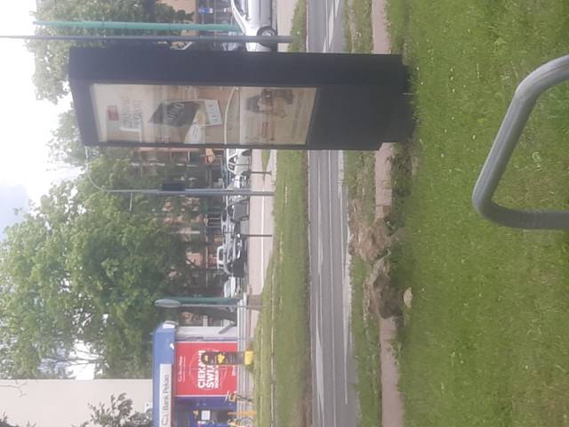 Zalegających gruz