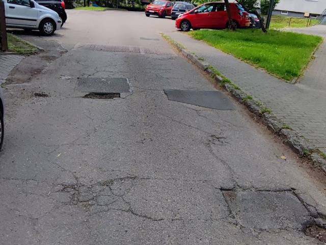 dziury w drodze