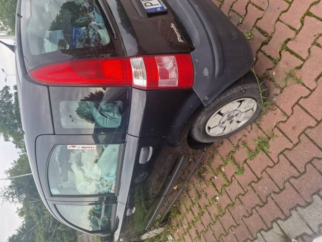 Auto dlugo stoi 